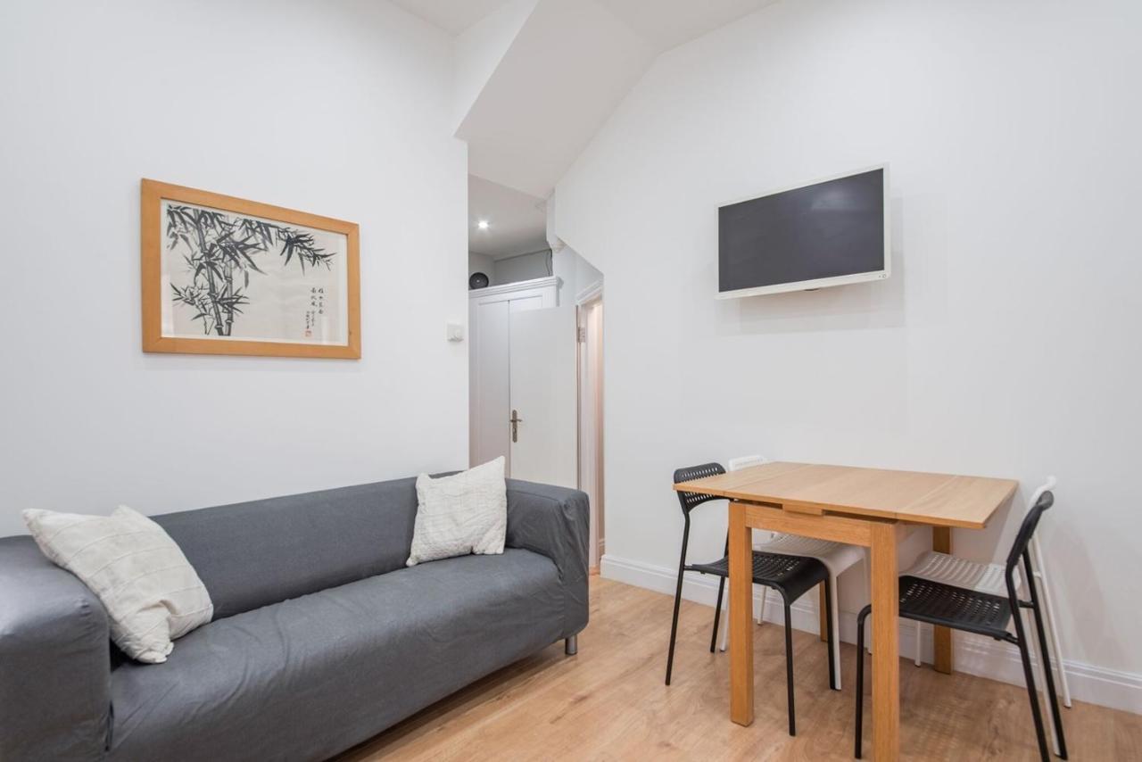 Comfortable Flat In Hammersmith Leilighet London Eksteriør bilde